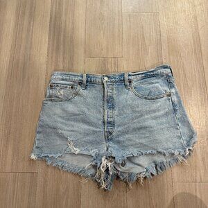 Levi's 501 Women's Cut Out Denim Light Blue Wash Shorts Size 33 Button Fly